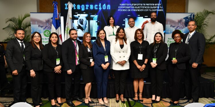 DGII y proveedores celebran segunda Ronda de Negocios de Facturación Electrónica para Contribuyentes