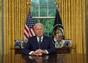 Biden abandona la carrera presidencial y pide el voto para Kamala Harris