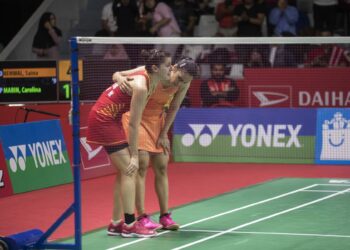 PARÍS 2024 | Carolina Marín se lesiona y se retira en semifinales