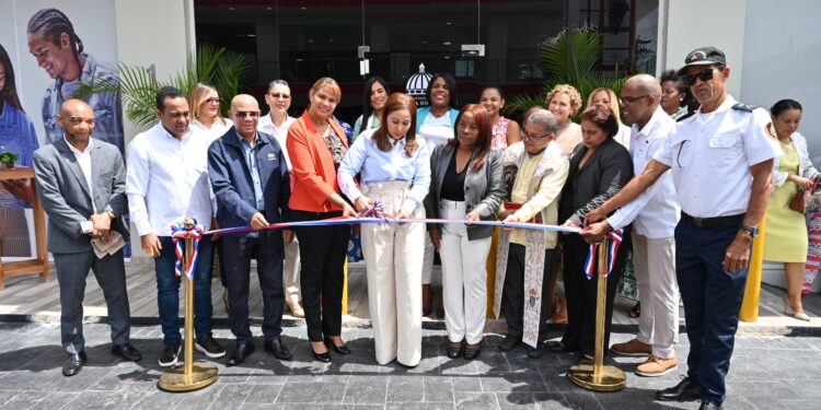 Ministerio de la Mujer remodela Oficina Provincial en La Romana