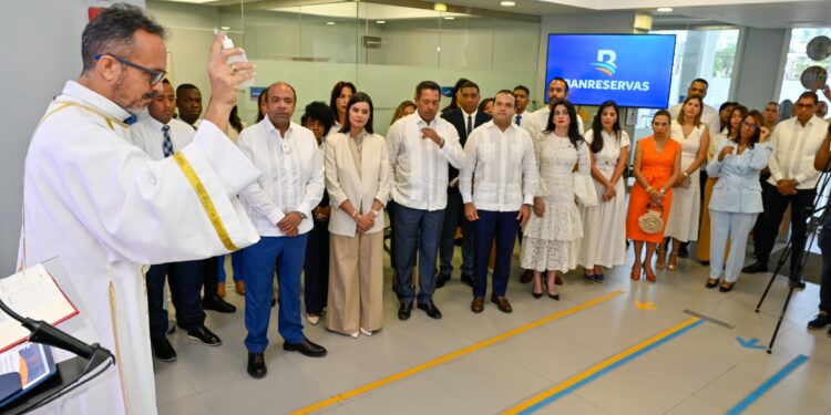 Banreservas apertura oficinas comerciales en la región Este