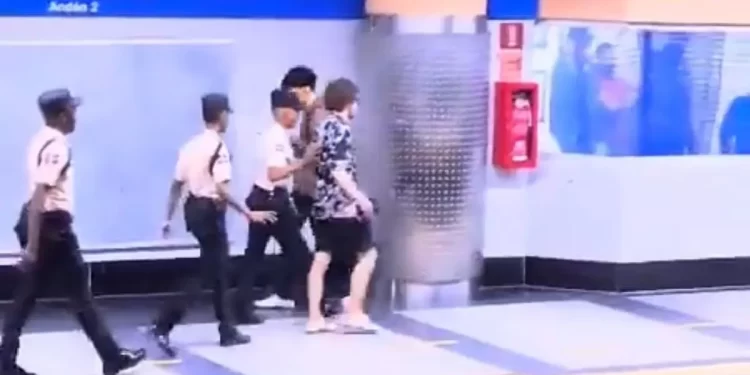 Opret dice influencer Luisito Comunica no contaba con permisos para grabar en el Metro