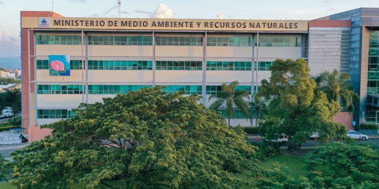 Medio Ambiente paraliza intervenciones no autorizadas en el Parque Valle Nuevo