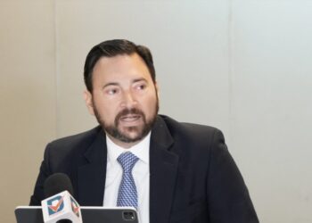 ADIE y ADOSEA proponen medidas para equilibrar el reglamento de generación distribuida