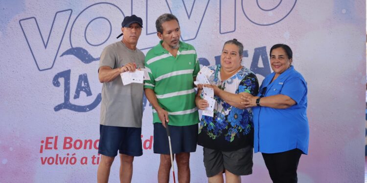 Supérate inicia entrega de Bono Navideño en Santo Domingo Este