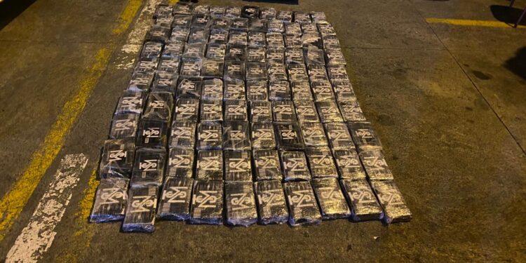 DNCD incauta 100 paquetes presumiblemente cocaína