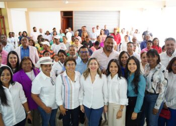 Supérate realiza operativo de servicios en Dajabón