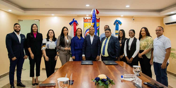ASDN e INTRANT firman acuerdo para mejorar tránsito en el municipio