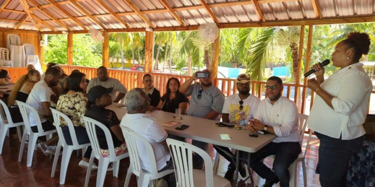 Gobernadora de Pedernales resalta el impacto positivo que tendrá la feria “Turismo y Atracciones 2025”