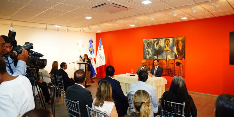 Ministerio de Cultura y Promipyme anuncian procedimiento de acceso a fondo de RD$500 millones