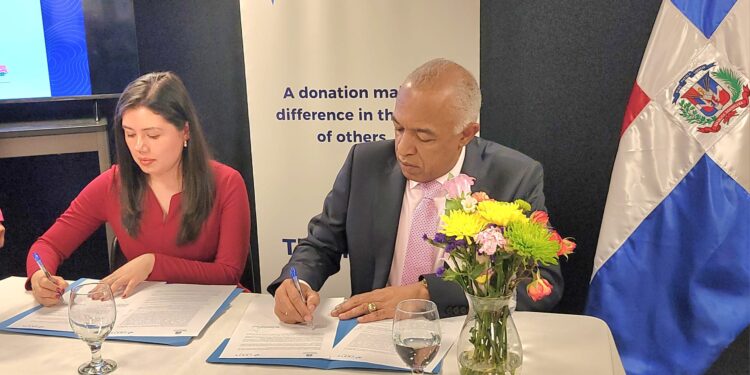 Lanzan programa de salud gratuito para la comunidad más grande de dominicanos en EE.UU.