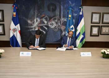 CAF y Banreservas firman línea de crédito por USD50 millones para potenciar pymes y sectores sostenibles en RD