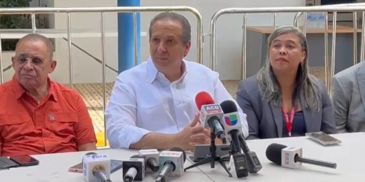 Ministro de Salud informa conclusión de autopsias y entrega de 225 cuerpos a sus familiares tras tragedia en Jet Set
