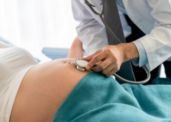 Muertes maternas registran reducción de 17 %