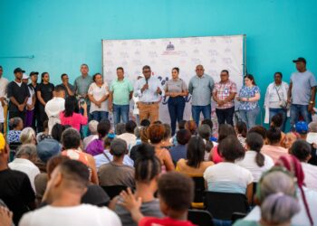 Propeep inicia en Los Barrancones de SDE intervención de los barrios de la ribera del Río Ozama con acciones sociales