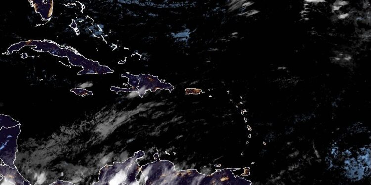 Pronostican aguaceros, tormentas eléctricas y ráfagas de viento