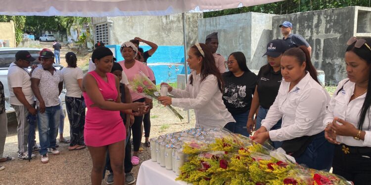 Alcaldesa Betty Gerónimo recorre cementerios por Día de las Madres