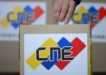 Extienden por una hora más el proceso de votación en Venezuela