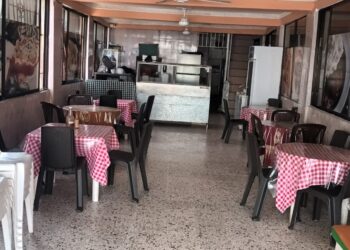 Colmados y comedores en línea: La revolución silenciosa del barrio