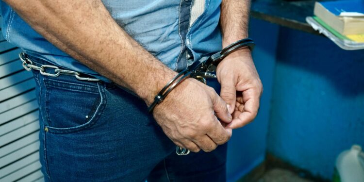 Extraditan dos dominicanos acusados de tráfico de fentanilo y fraude electrónico