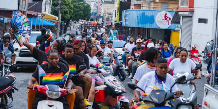 REVASA realiza Caravana de Orgullo, Resistencia y Diversidad