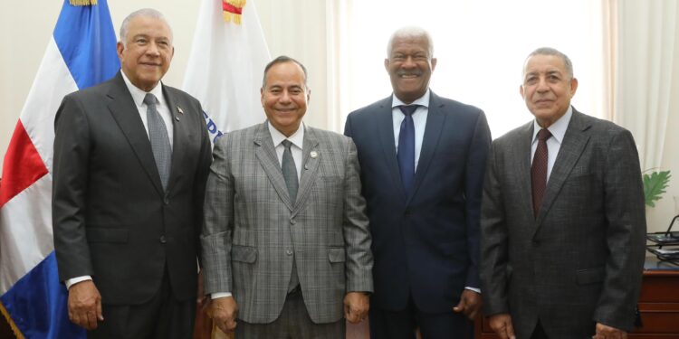 Ministro Andrés Bautista juramenta a Alberto Caminero como director de Prensa del Presidente