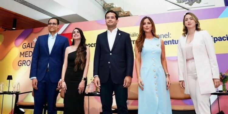 GALA Media Group celebra diálogo “Democracia y Desarrollo” donde resalta el papel de la juventud en la renovación política