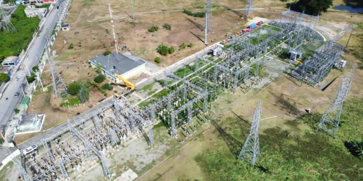 Edeeste informa sobre avería mayor en Hainamosa que afecta el servicio eléctrico