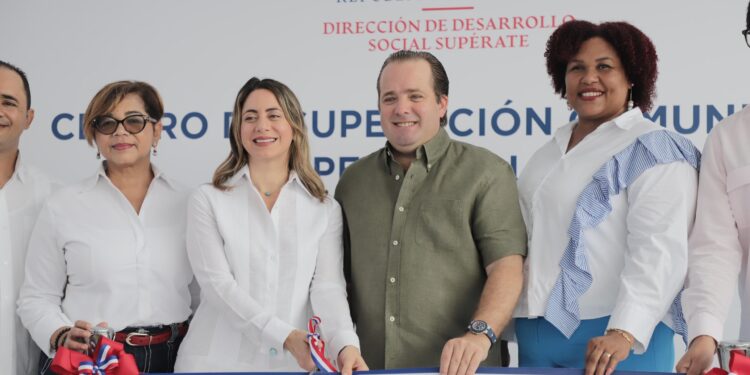 Dirección de Desarrollo Social Supérate inaugura Centro de Superación Comunitaria en Pedernales