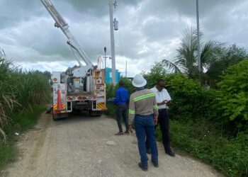 EDEESTE realiza operativo en Higüey y desmantela nueve transformadores instalados de forma irregular