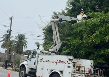 Informan sistema de distribución eléctrica mantuvo estabilidad histórica durante el paso de Melissa