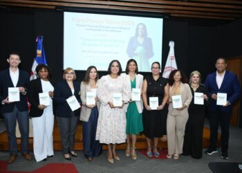 Foro Power Mom 2025 promueve la planificación, el ahorro y la inversión como clave del bienestar familiar