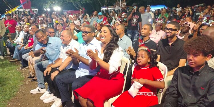 ASDN inaugura parque de luces “El Norte Brilla”