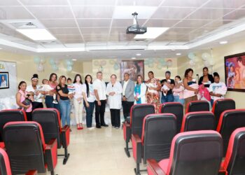 Fundación Sonrisa de Ángel beneficia a 250 prematuros con entrega de kits en 12 hospitales