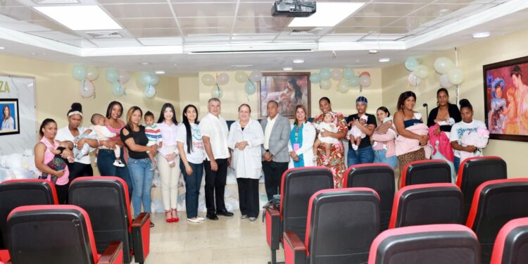 Fundación Sonrisa de Ángel beneficia a 250 prematuros con entrega de kits en 12 hospitales