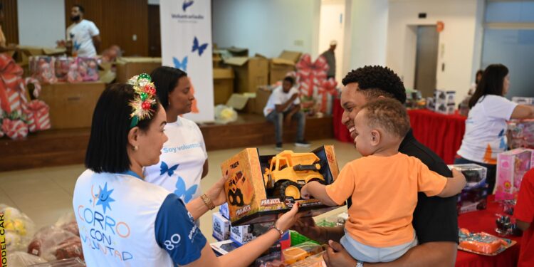 Voluntariado Banreservas llena de alegría el Día de Reyes con entrega de juguetes