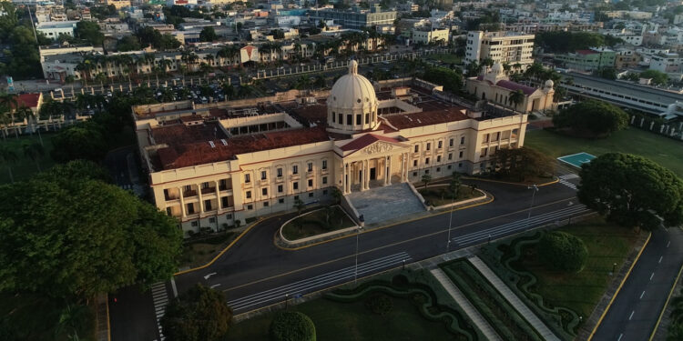 Abinader realiza nuevos nombramientos en Industria y Comercio, Aduanas y Viviendas