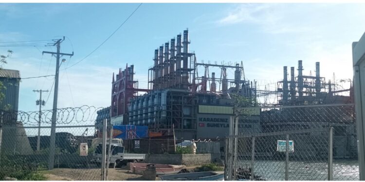 Autoridades ambientales realizan operativo de control en Puerto Viejo tras denuncia ciudadana