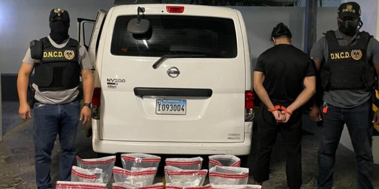 DNCD confisca 75 paquetes de presunta cocaína
