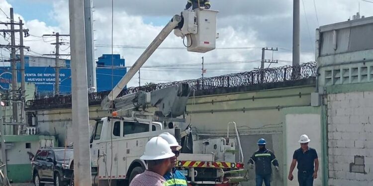 Edeeste informa sobre interrupción del servicio eléctrico en sectores de Los Mina