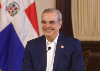 Presidente Abinader viaja este lunes a Francia; se reunirá con Emmanuel Macron