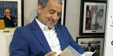 Doctor y escritor Alberto Díaz pone en circulación su obra Lo puedes tener todo