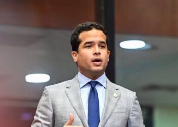 Ante conflicto en Irán, Omar Fernández reitera indexación salarial aliviaría economía familiar