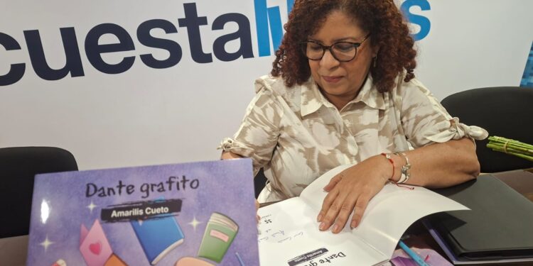 A salón lleno, Amarilis Cueto y Río de Oro Editores presentan Dante Grafito