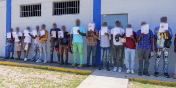 Migración informa procesó la salida de mil 146 extranjeros indocumentados