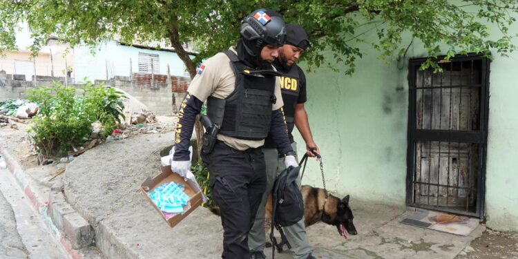 Apresan 20 personas y ocupan más de nueve mil gramos