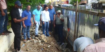 Alcaldesa Betty Gerónimo supervisa avances de obras en SDN