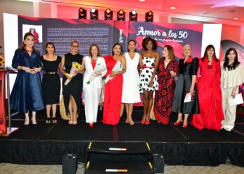  Cuando el libro sale de la página: Amor a los 50 explora nuevas formas de acercarse al público