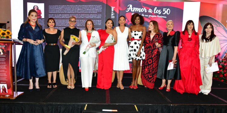  Cuando el libro sale de la página: Amor a los 50 explora nuevas formas de acercarse al público