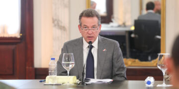 Canciller Víctor Bisonó explica por qué la República Dominicana no participa directamente en operaciones militares en Haití